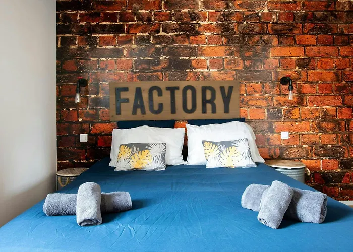 Hyper Centre Colmar The Factory Room